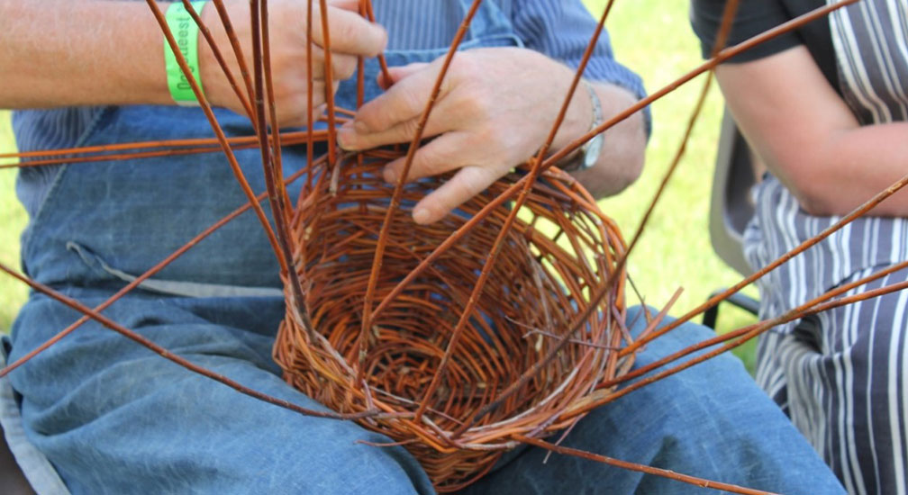 Workshop aardappelmandje vlechten met wilgentenen